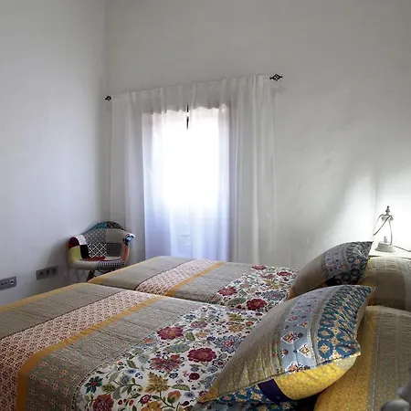 Caserío Leandro I *